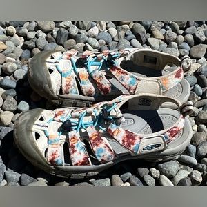 KEEN Women's Newport H2 Sandal 9